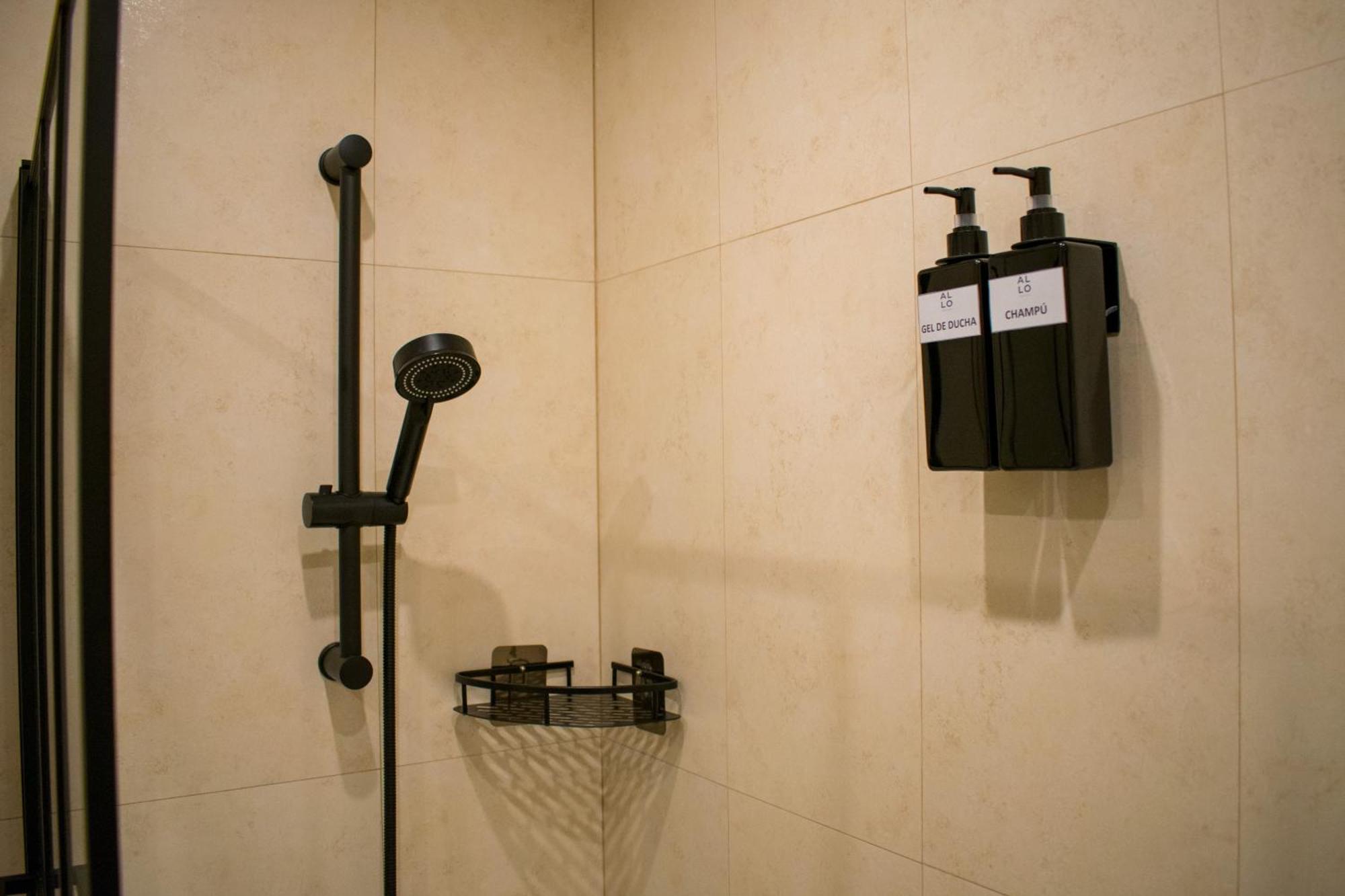 Allo Apartments Caballeros II Centro 1 Habitacion 赫雷斯 外观 照片